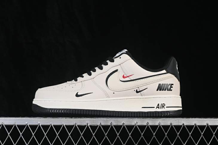 Picture of Air Force 1 _SKUfw22812975781349689fw